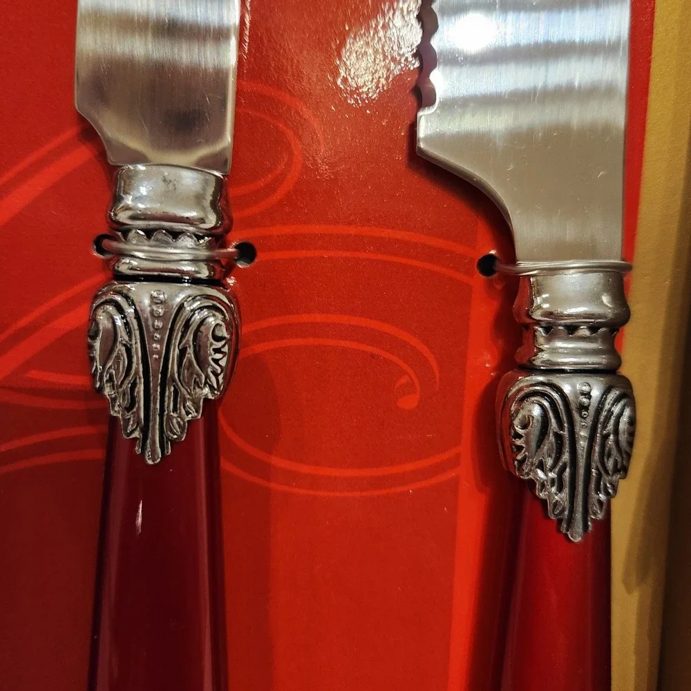 Cleopatra Holiday 4 pc Cheese Serving‎ Set Red Metal handle Open Box